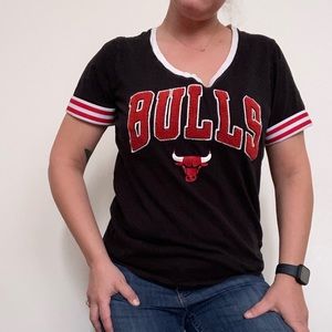 Vintage Chicago Bulls Tee Shirt - size XL - womens